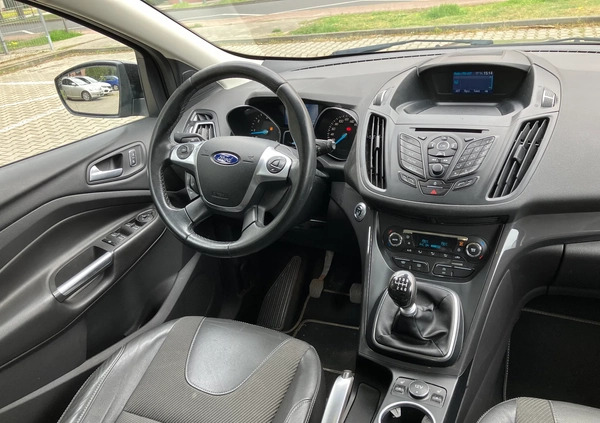 Ford Kuga cena 53800 przebieg: 222600, rok produkcji 2015 z Leszno małe 352
